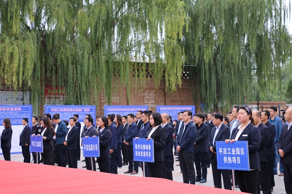 市委副書(shū)記、市長(zhǎng)王奮彥帶隊(duì)觀摩督查公司項(xiàng)目建設(shè)工作(圖4)